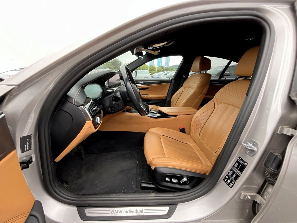 Image of BMW 540