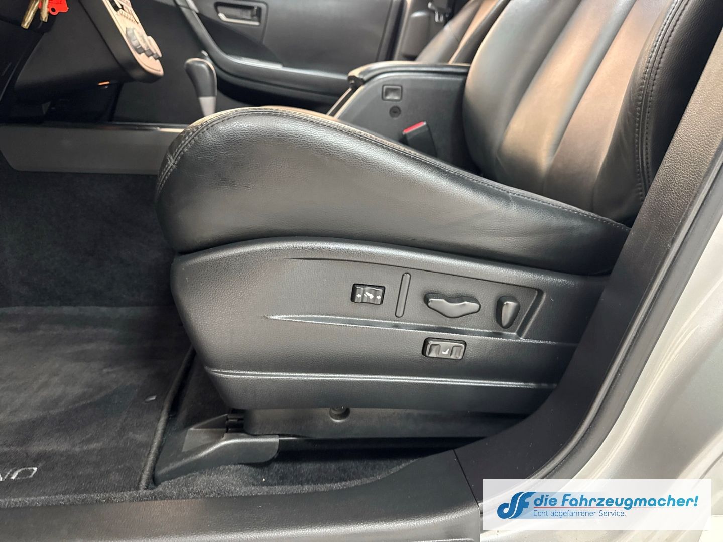 Fahrzeugabbildung Nissan Murano 3.5 Navi Leder Memory Sitze Bose *EXPORT
