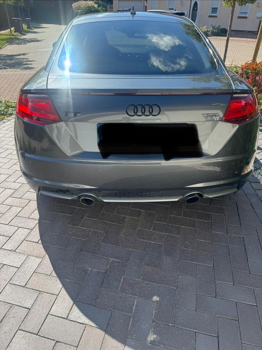 Audi TT Coupe 2.0 TFSI S tronic quattro -