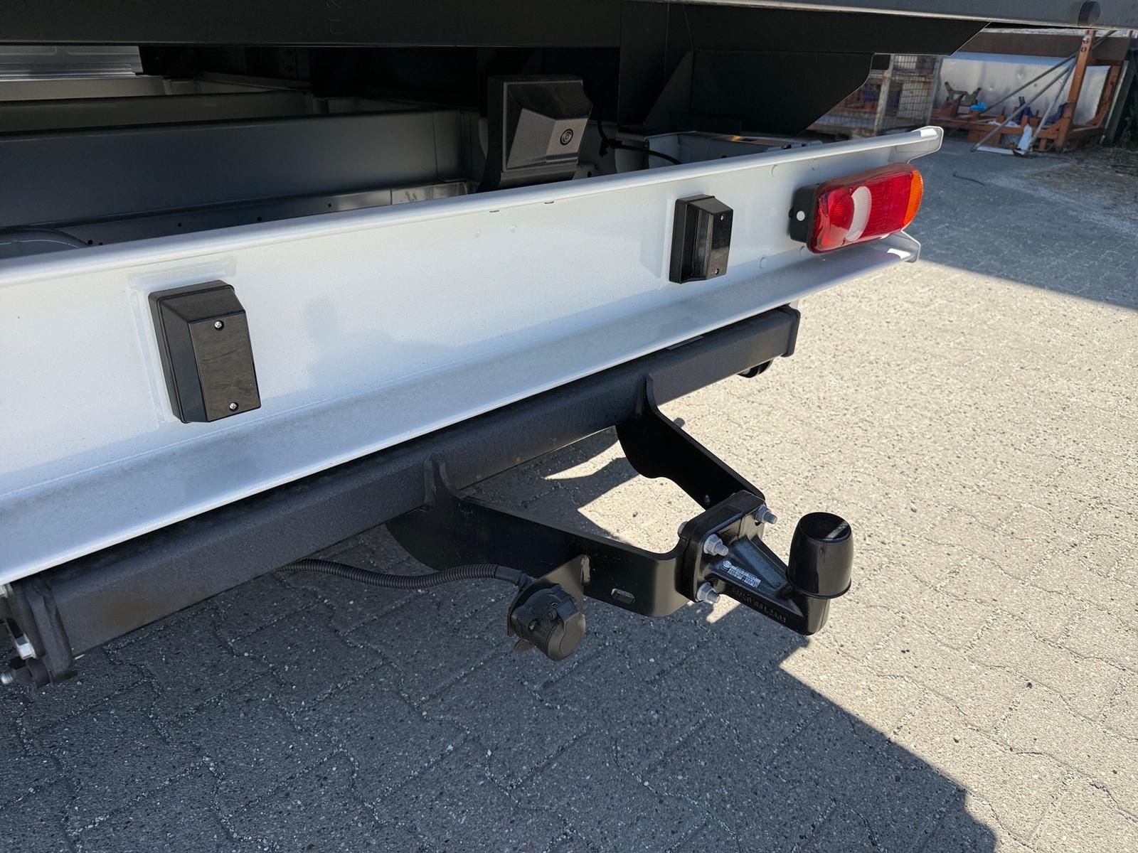 Fahrzeugabbildung Fiat Ducato Maxi L3 Doka Pritschenwagen 140 MT6