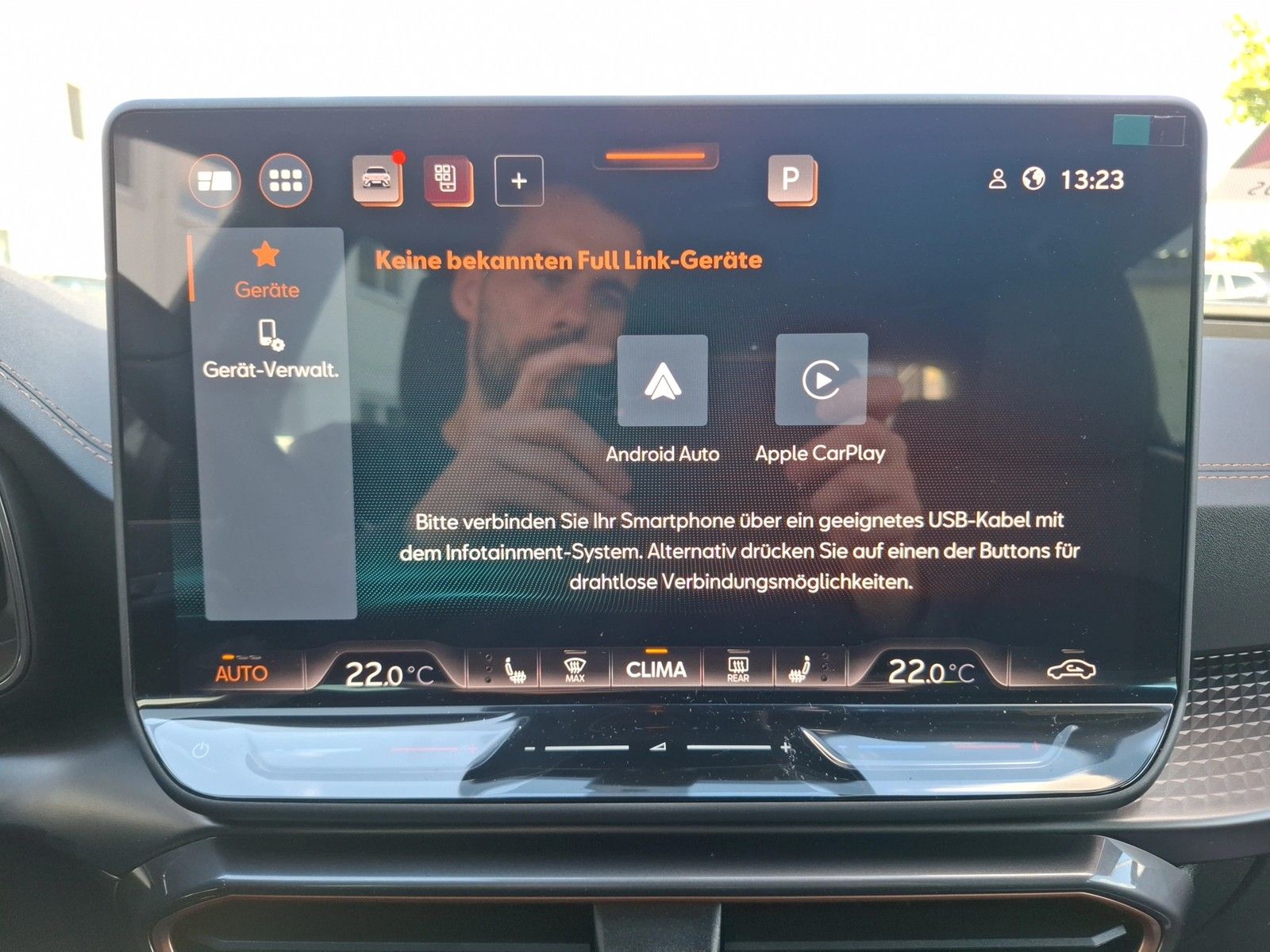 Fahrzeugabbildung CUPRA Leon ST eTSI DSG LED CarPlay ACC RFK SH  18"