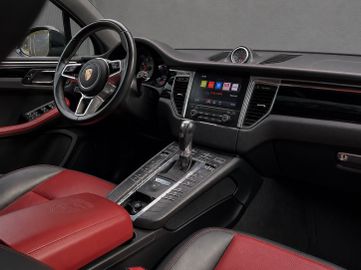 Porsche Macan - 9