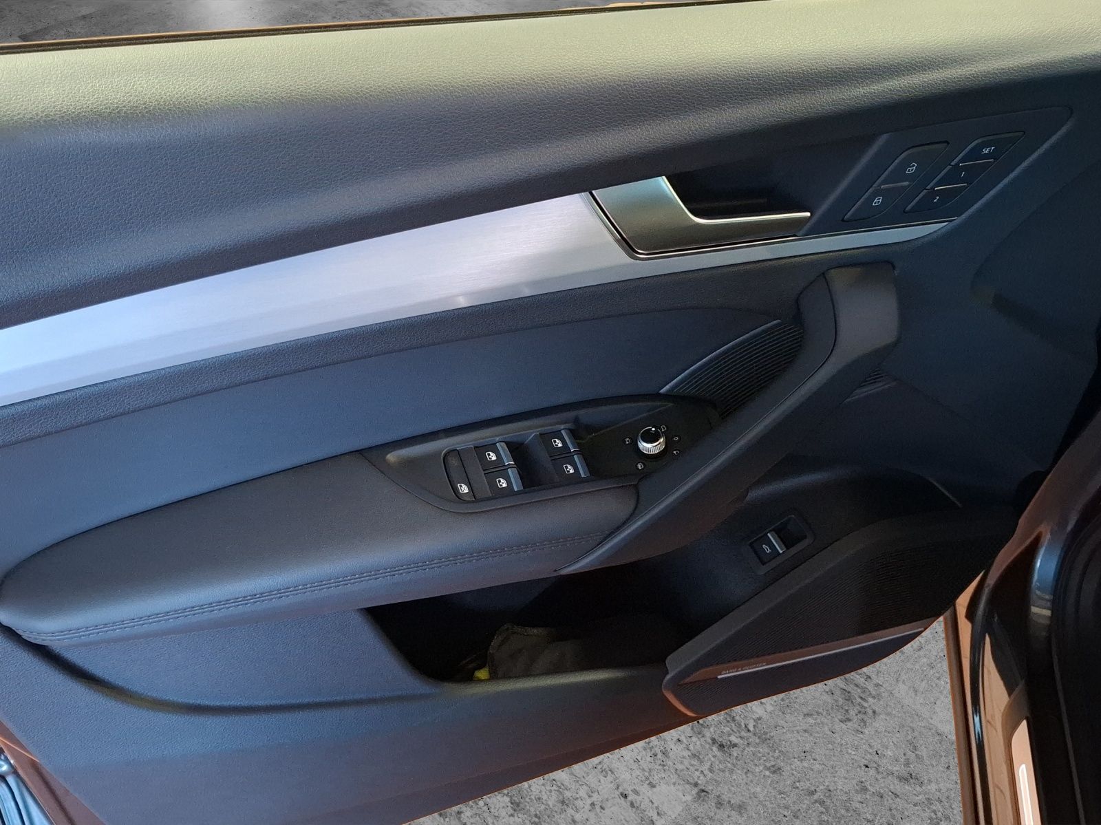 Fahrzeugabbildung Audi Q5 45 TFSI S-Line quattro S-tronic STH Matrix AH