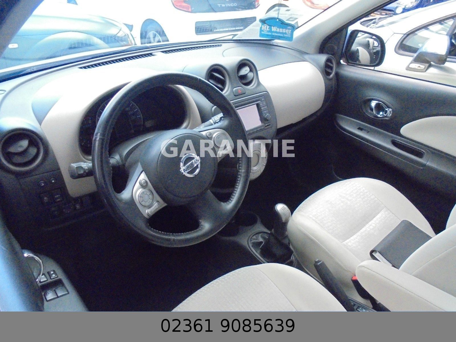 Fahrzeugabbildung Nissan Micra Tekna 1.2 Klimaaut./Shz/Panorama/2xPDC/