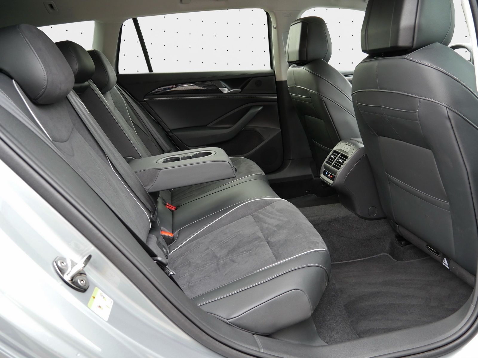Volkswagen Passat - Bild 16