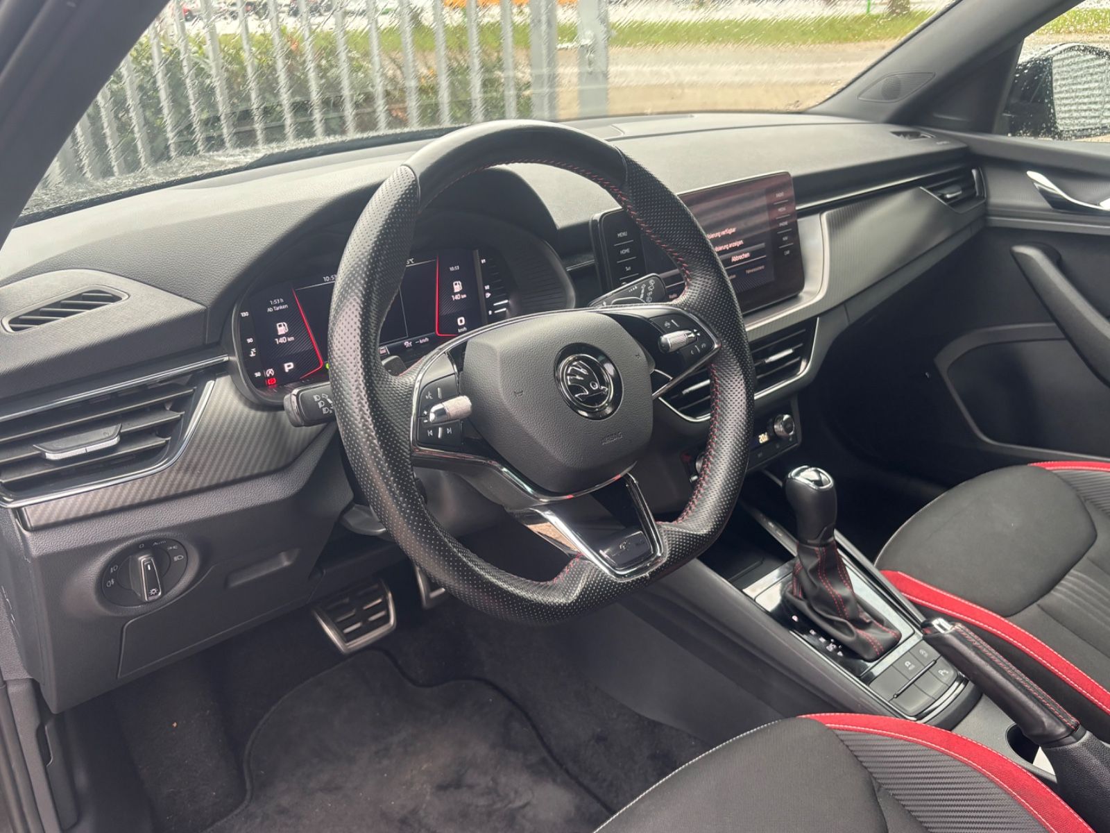 Fahrzeugabbildung SKODA Kamiq Monte Carlo 1.5 TFSI NAVI PANO