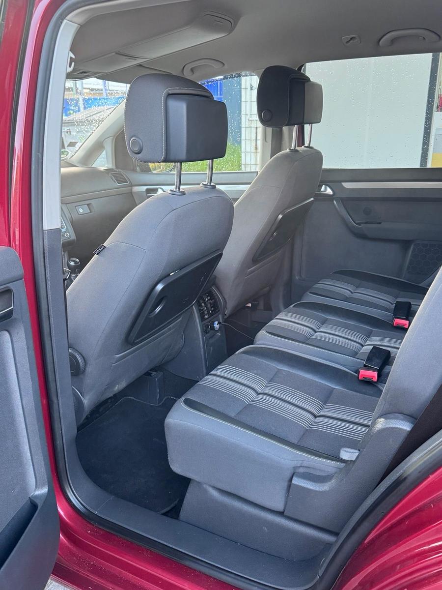 Volkswagen Touran 2013 — photo 6