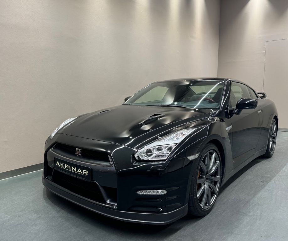 Nissan GT-R 3.8l R35**BLACK EDITION*FACELIFT*LED*BOSE**