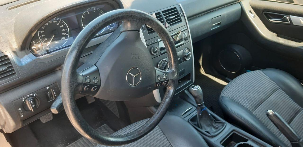 Mercedes-Benz A170 2005 — photo 5