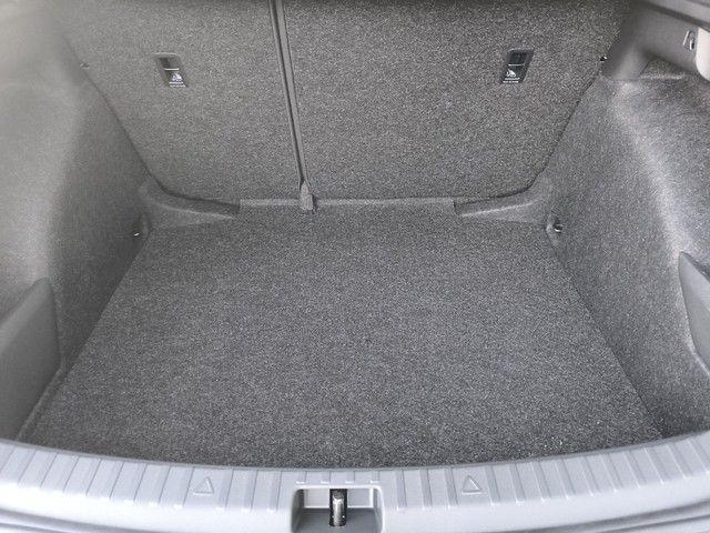 Fahrzeugabbildung SKODA Scala 1.0 TSI Tour +SHZ+MATRIX-LED+AHK+RFK+PDC+
