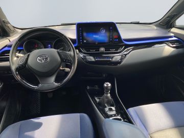 Toyota C-HR - 11