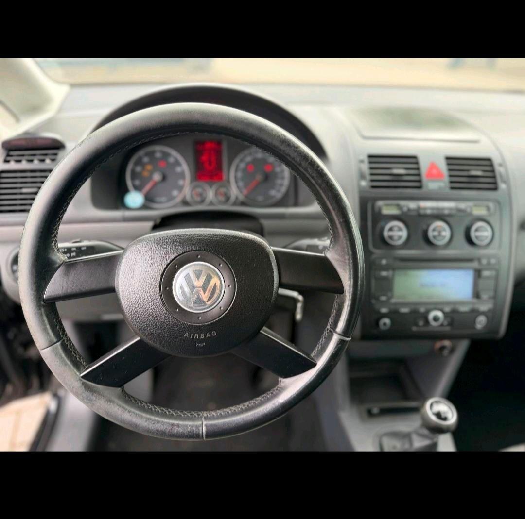 Volkswagen Touran 2006 — photo 11