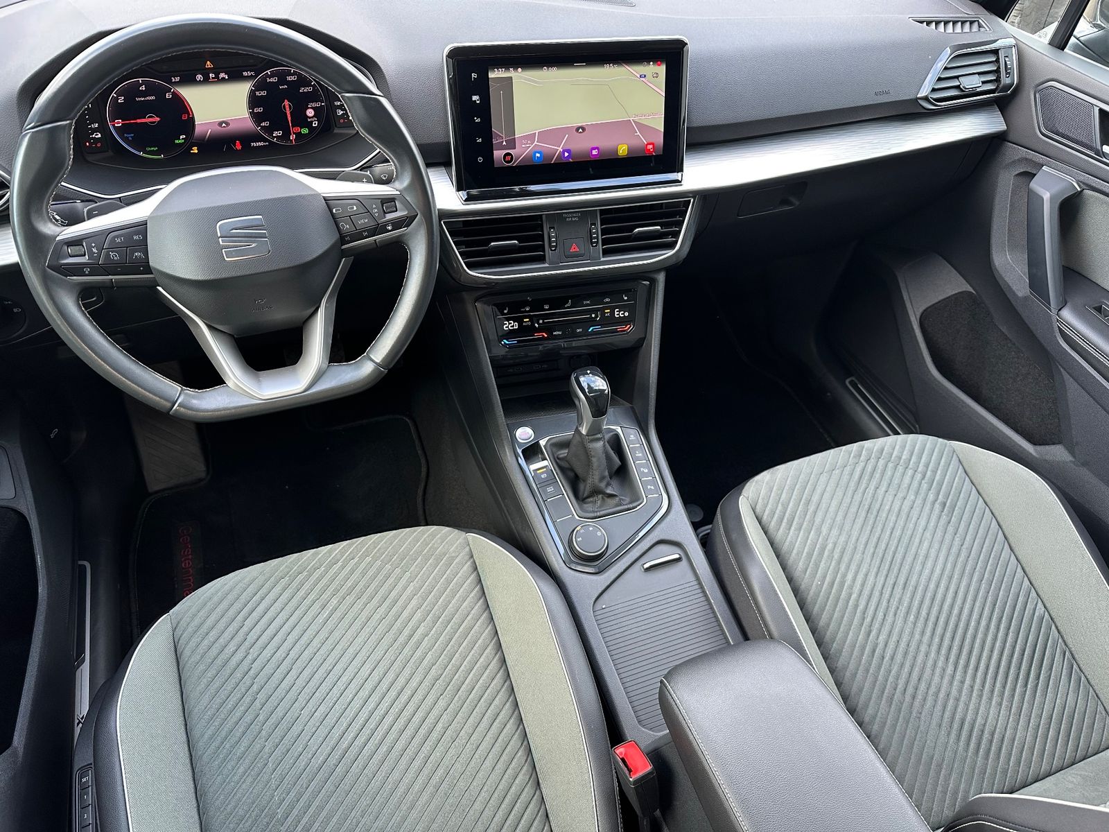 Fahrzeugabbildung SEAT Tarraco 1.4 e-Hybrid Xperience NAV+LED+PANO+AHK