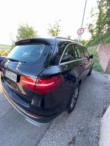 Mercedes-Benz GLC 220 d 4MATIC Autom. BE wenig km - Mercedes-Benz GLC 220: Von Privat