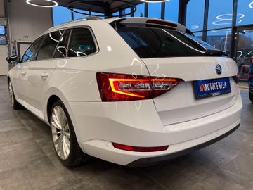 Skoda Superb Combi L&K *AHK*ACC*NAVI*CARPLAY*Bi-XENON*