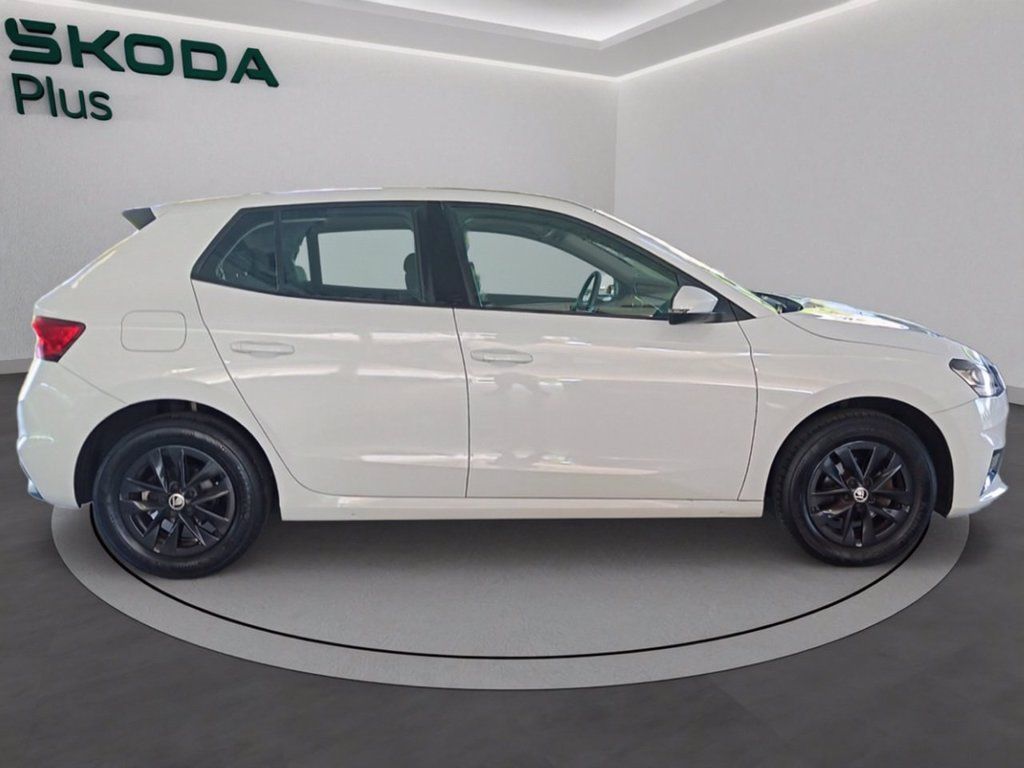 Skoda SKODA Fabia 1.0 tsi young edition 95cv del 2024 imagem 3