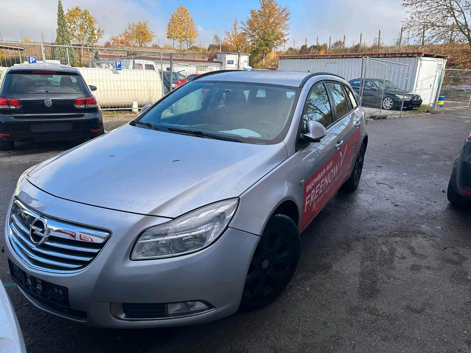 Opel Insignia 2013 — engine 140 HP (103kW)