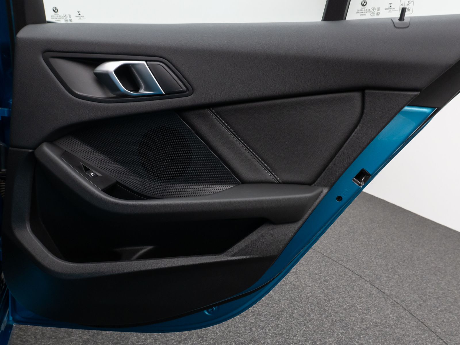 Fahrzeugabbildung BMW 118i Panorama Kamera Lenkrhzg DAB Komfort Sport