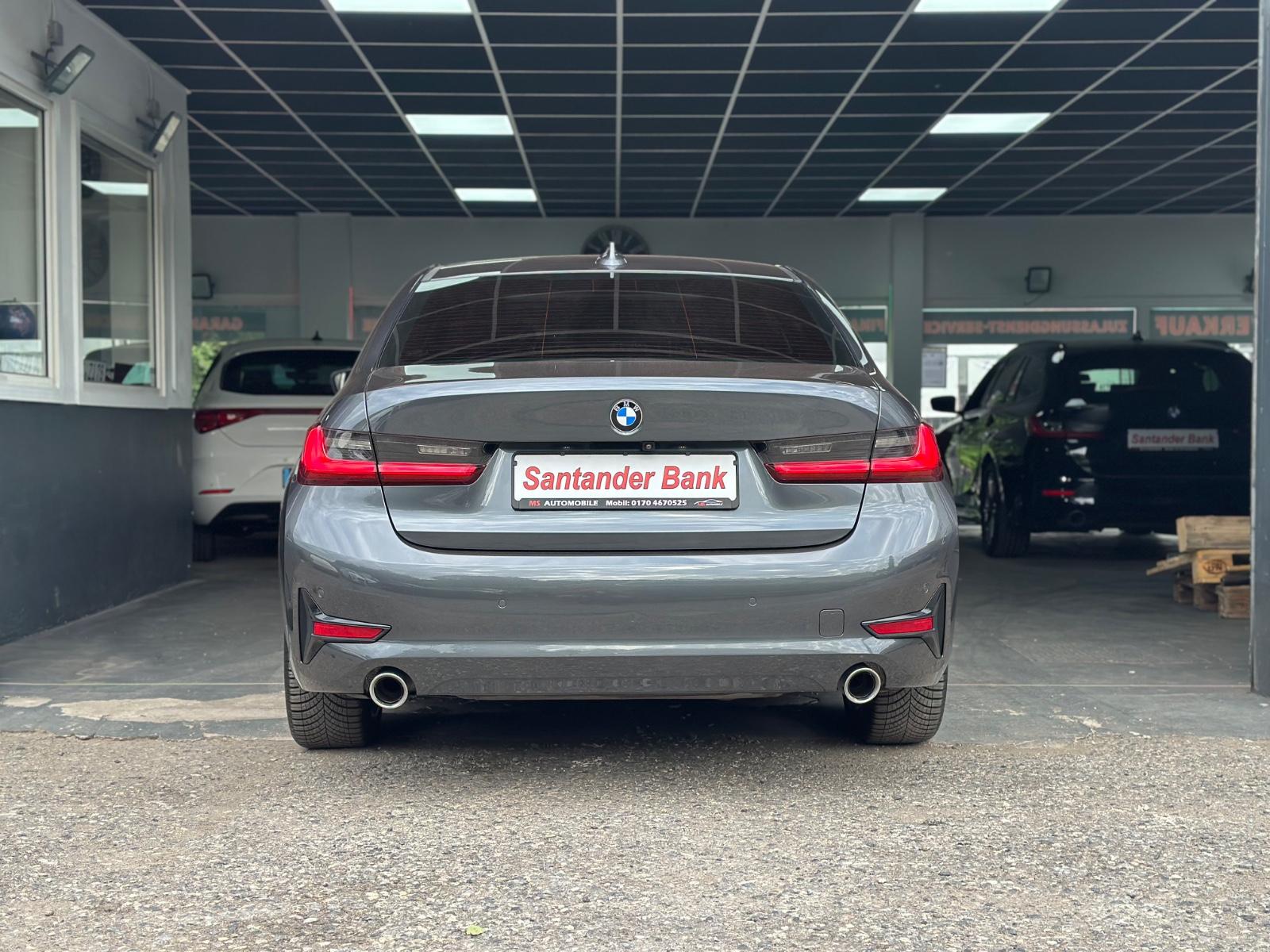 BMW 320i Limousine Advantage