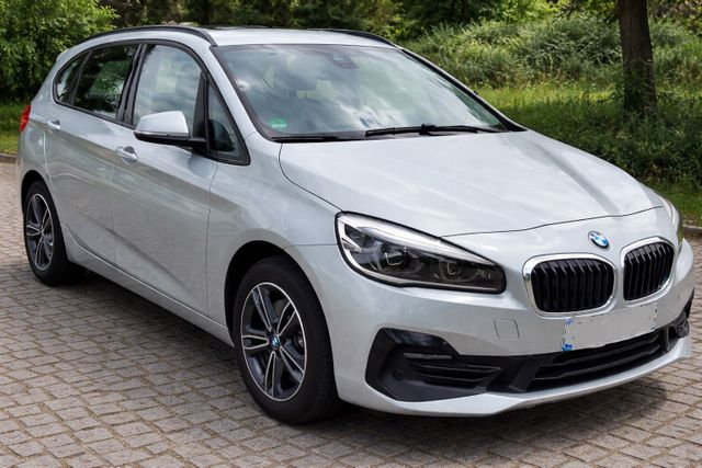 BMW BMW 218d Active Tourer xdrive Sport Line
