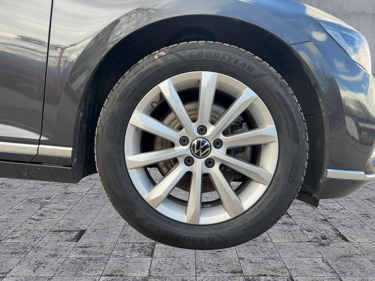 Volkswagen Passat Variant - Bild 8