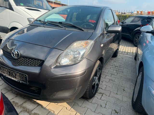 Toyota Yaris Cool Edition MOTOR SCHADEN