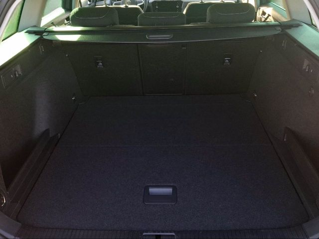 PASSAT VARIANT 2.0 TDI DSG BUSINESS LED+NAVI+ACC