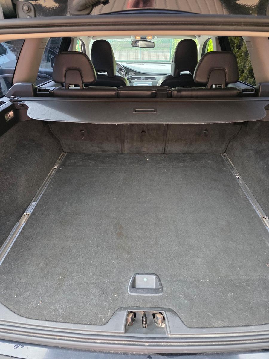 Volvo V70 2011 — photo 10