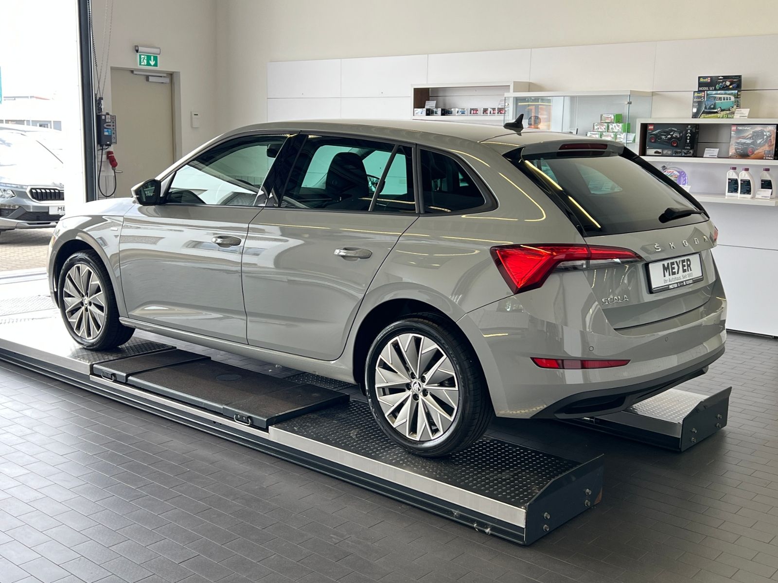 Fahrzeugabbildung SKODA Scala Ambition Clever 1.0 TSI *AHK, LED, Smart L