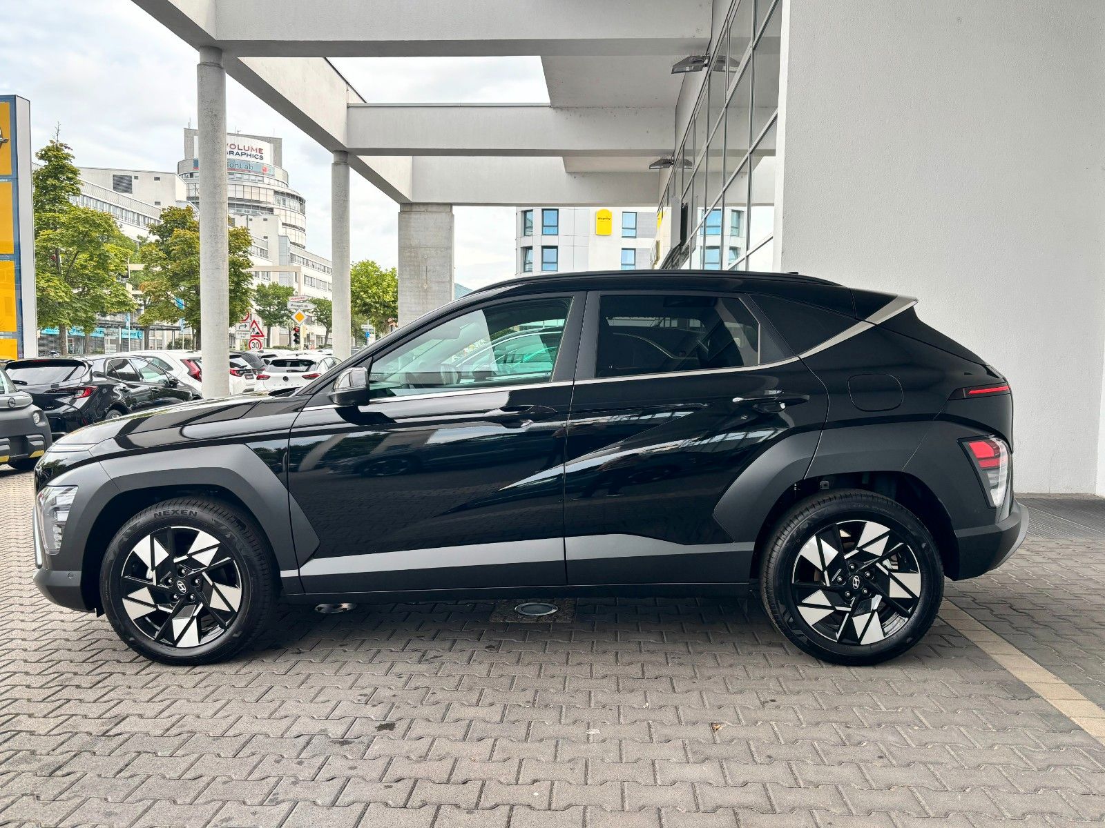 Fahrzeugabbildung Hyundai Kona Prime 1.6l Navi/SHZ/360°!