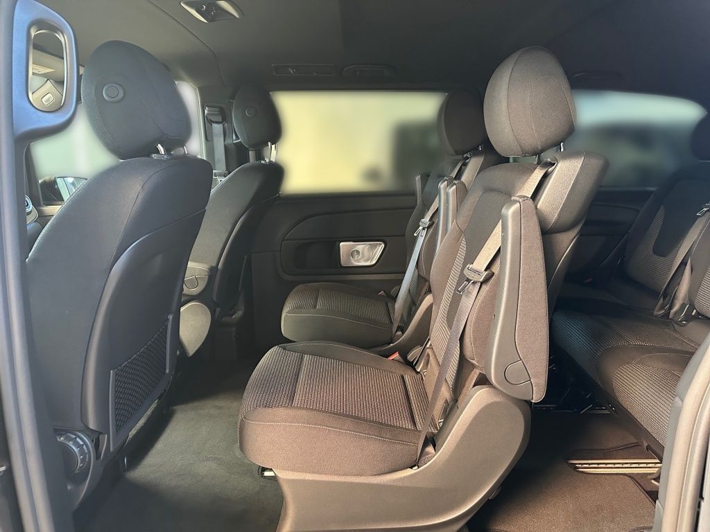 Fahrzeugabbildung Mercedes-Benz V 300 d Style lang 4MATIC Standheizung AHK AUT