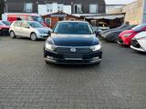 Volkswagen Passat Highline *Automatik*1.Hd*Kamera* - VW Passat Gebrauchtwagen in Düsseldorf