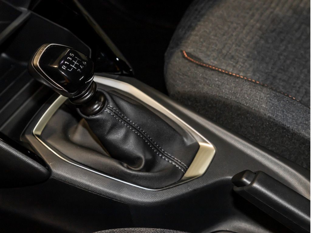 Peugeot 2008 - Bild 12