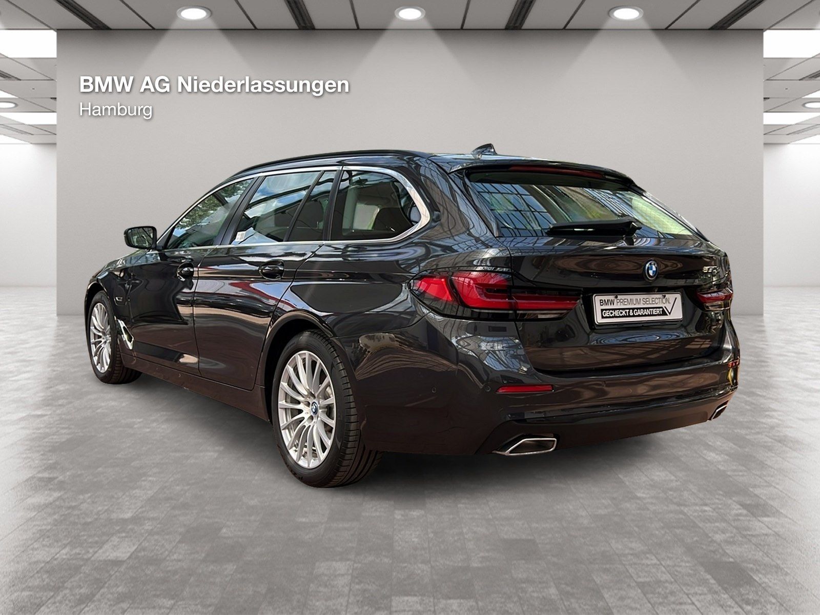 BMW 530e Touring AHK LiveCockpitProf Kamera HiFi foto 3