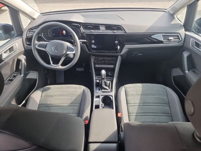 Fahrzeugabbildung Volkswagen Touran 2.0 TDI HIGHLINE 7-SITZER KAMERA AHK TRAI
