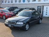 Mercedes-Benz C 180 Elegance Limousine Automatik Oldtimer - Mercedes-Benz 180 aus dem Jahr 1994