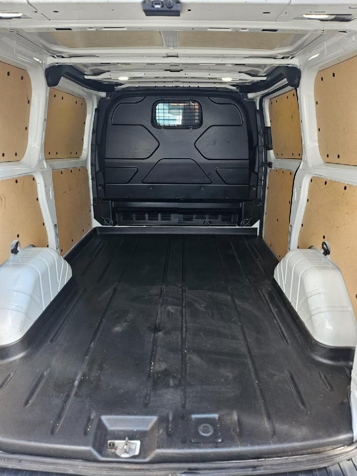 Fahrzeugabbildung Ford Transit Custom Kasten 300 L1