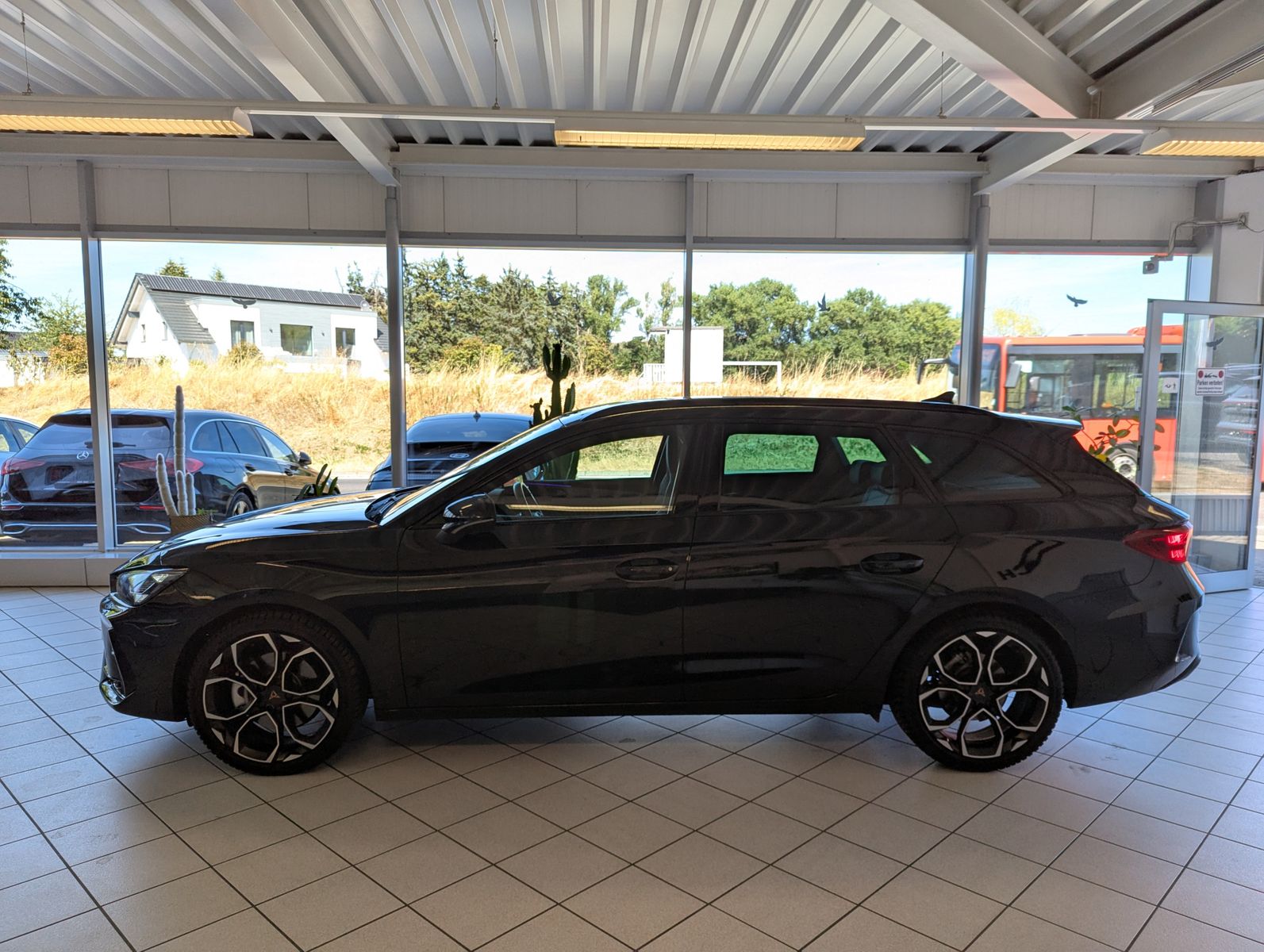 Fahrzeugabbildung CUPRA Leon 2.0 DSG Dynamic/Edge-Paket Navi AHK 5J-Gara