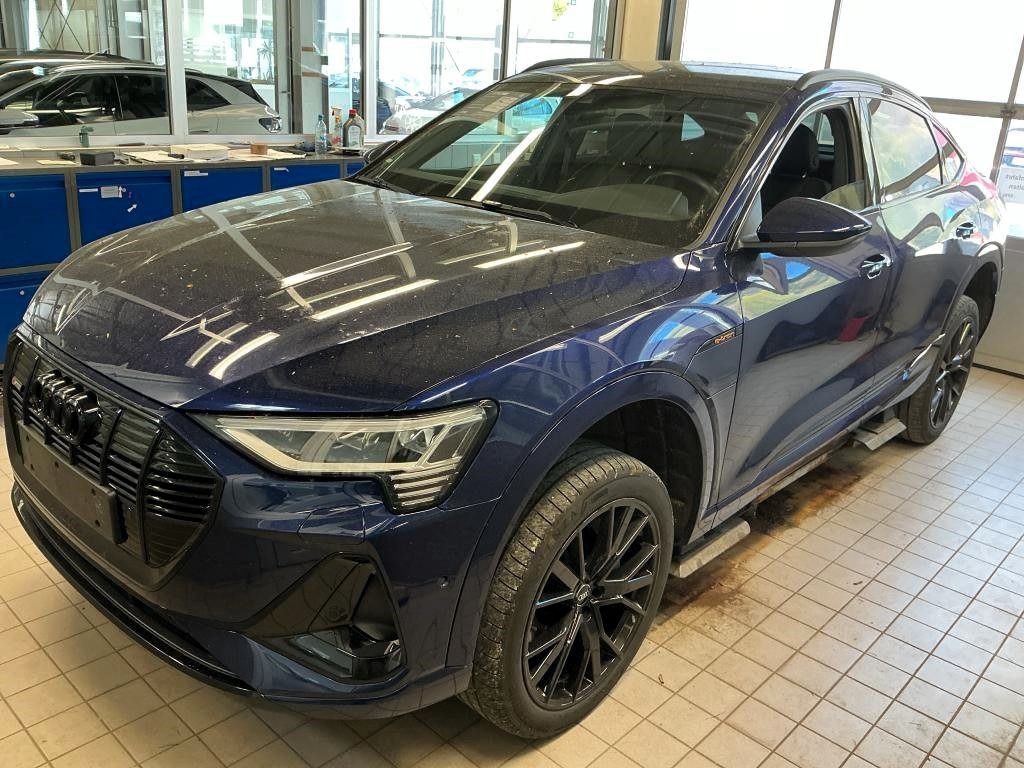 Image of Audi e-tron