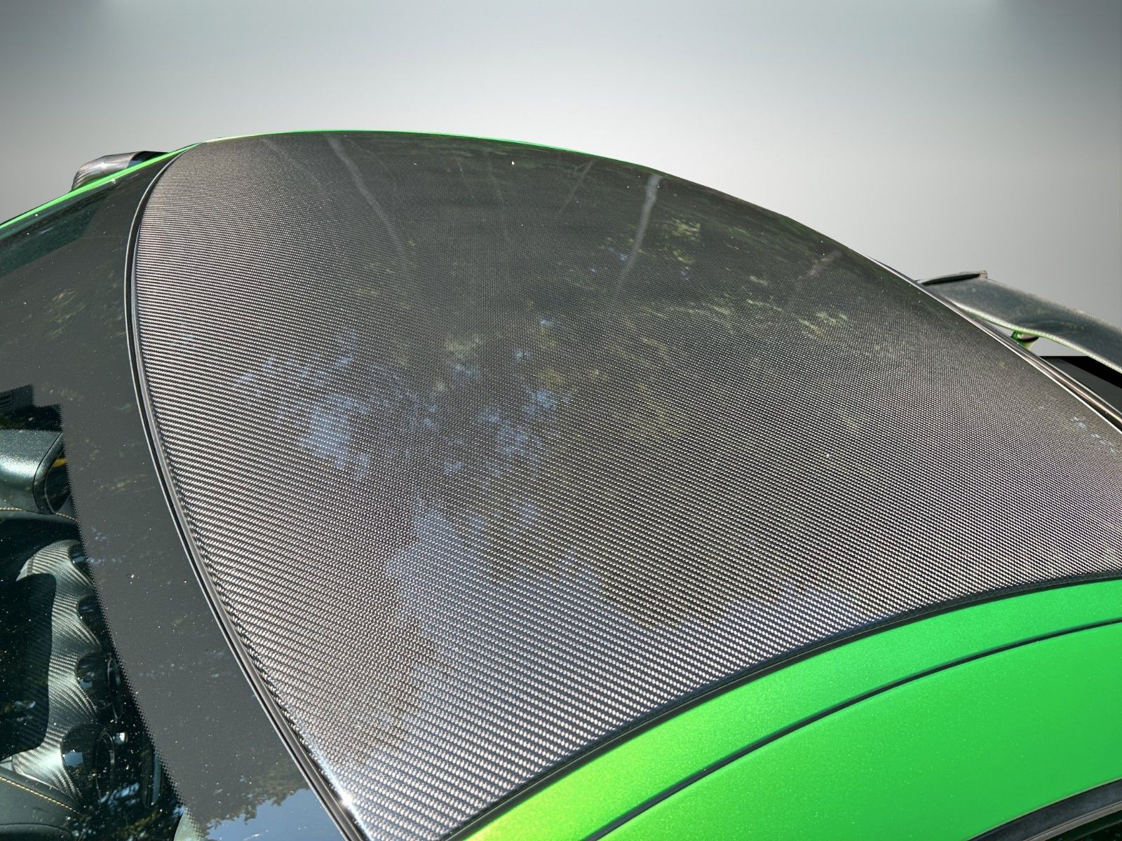 Fahrzeugabbildung Mercedes-Benz AMG GT R CARBON KERAMIK GELBKONTRAST PERFORMANCE