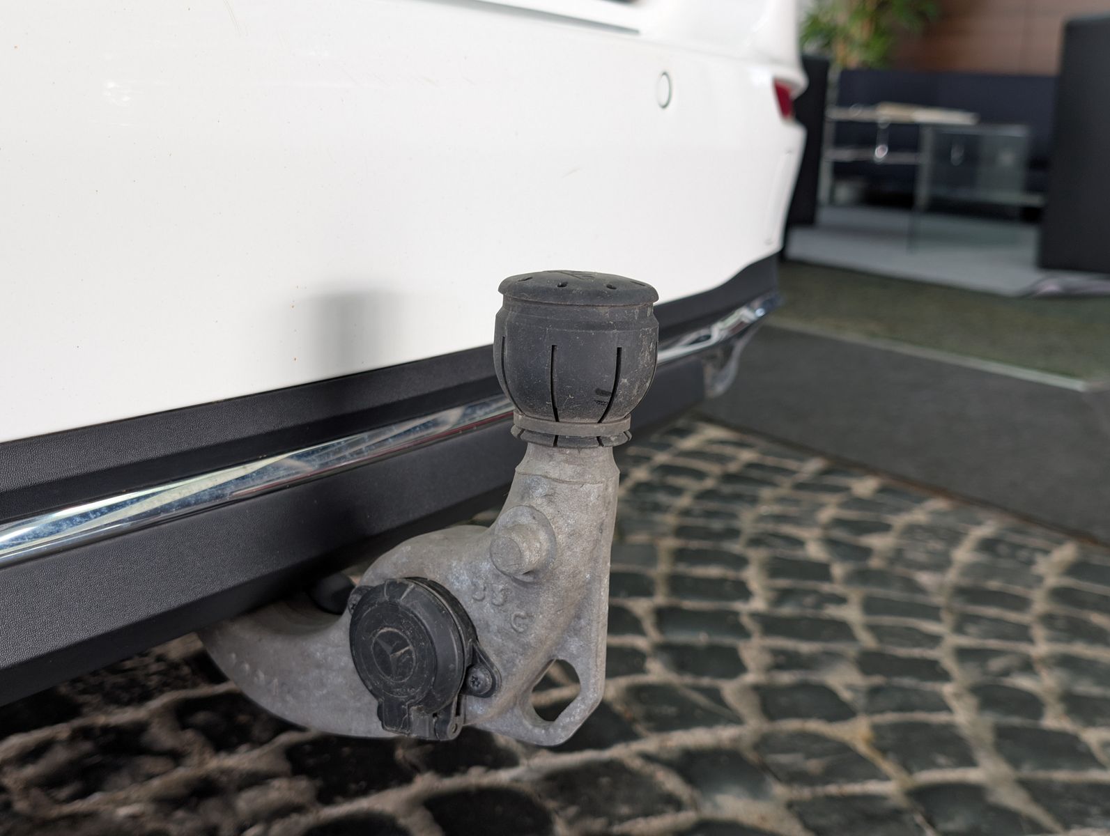 Fahrzeugabbildung Mercedes-Benz C 200 d T Avantgarde AHK PANO MBUX LEDER BURMEST