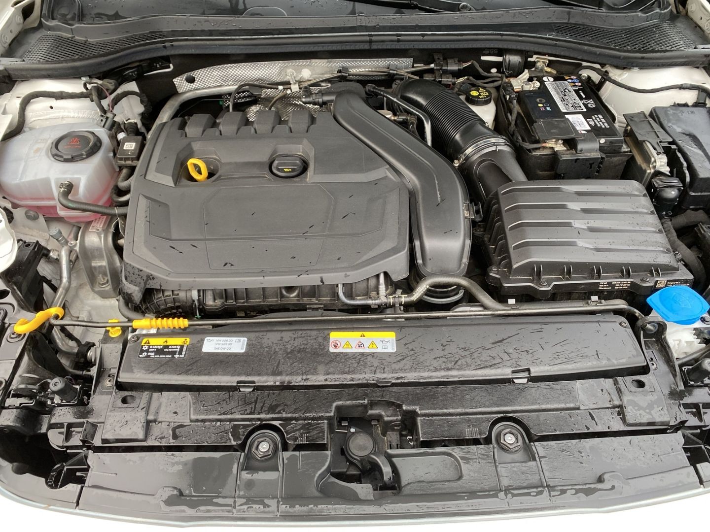 Fahrzeugabbildung SEAT Leon Seat FR Plus 1.5 TSI*NAVI*SHZ*PDC*Full-Link
