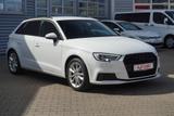 Audi A3 Sportback 1.5 Bi-Xenon Tempomat Sitzheizung - Audi mit Benzin-Antrieb: Weiß