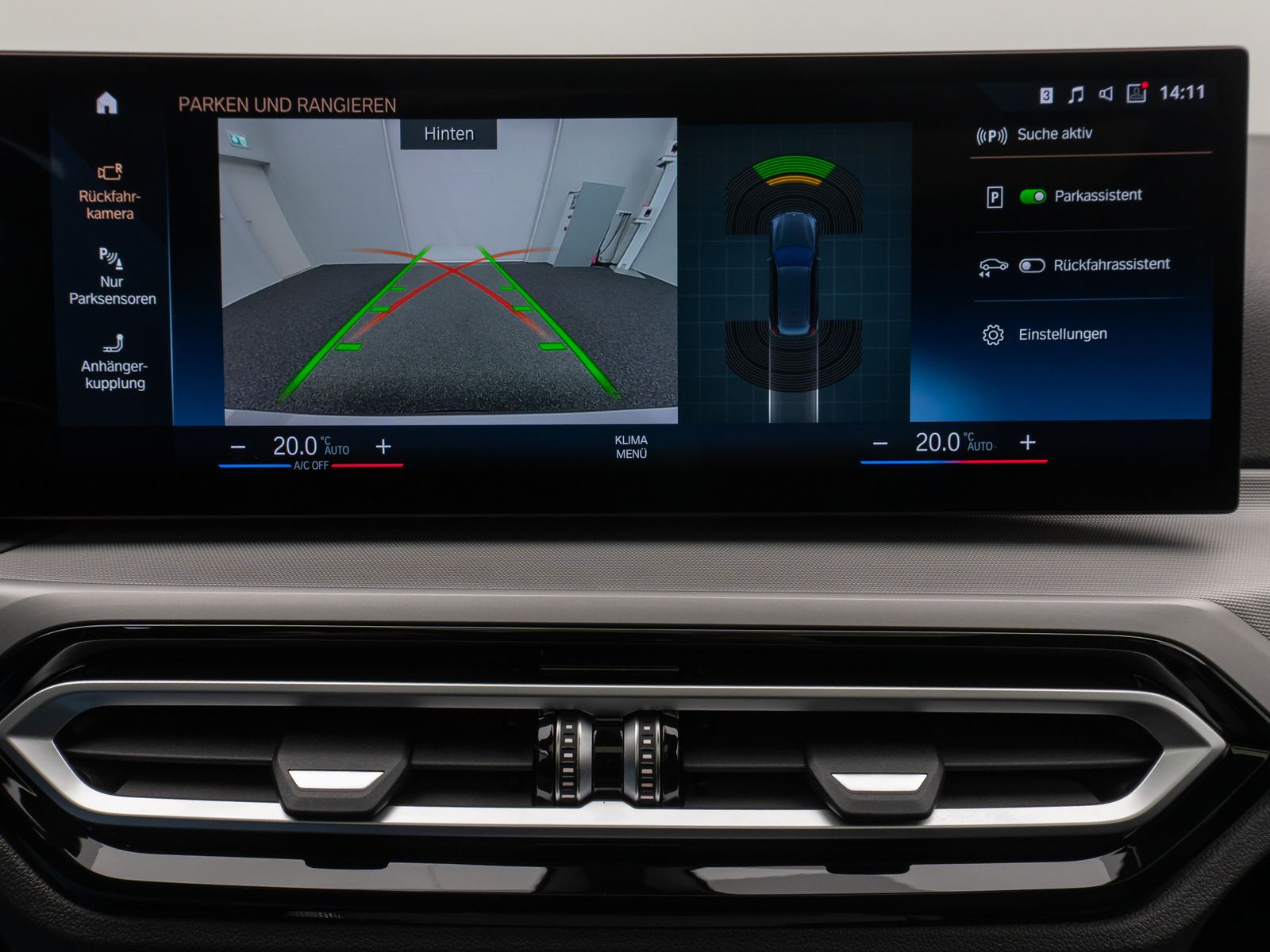 Fahrzeugabbildung BMW 330e Panorama Kamera HUD DAB HiFi AHK Sport Lede