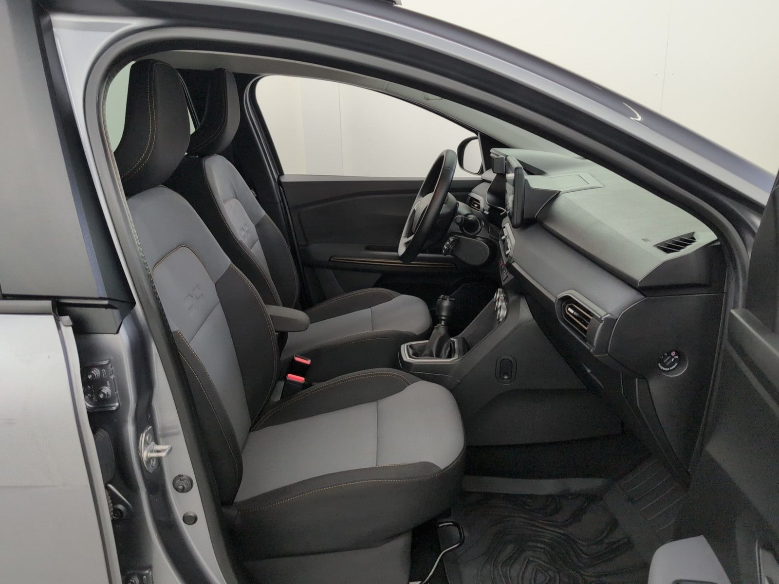 DACIA Jogger TCe 110 Extreme+ 7-Sitzer Navi – Bild 11