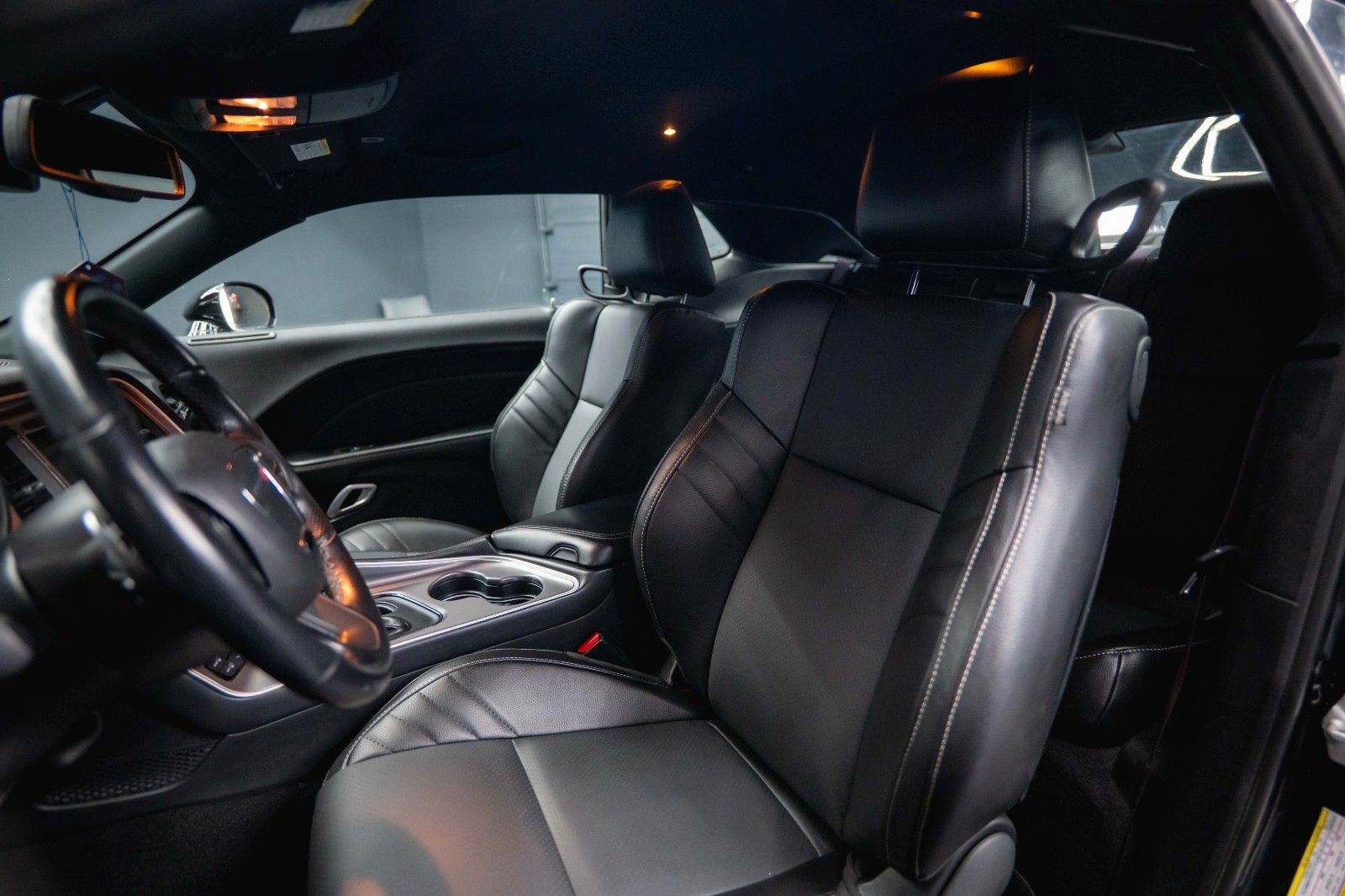 Fahrzeugabbildung Dodge Challenger 5.7 V8 R/T SRT WIDE BODY *LED*19%*