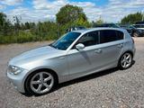 BMW 130i M-Paket Leder Navi Schiebedach AHK 