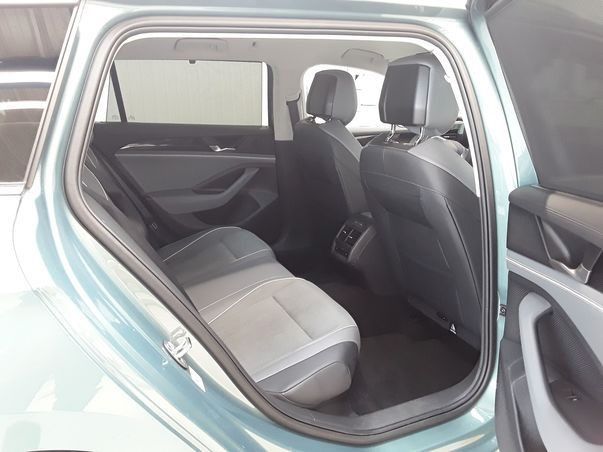 Passat Variant 1.5 TSI eHybrid Business AHK