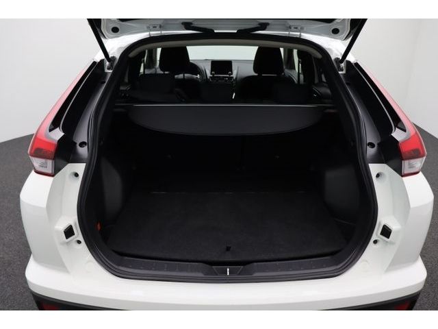 Fahrzeugabbildung Mitsubishi Eclipse Cross 2.4 Basis Hybrid 4WD