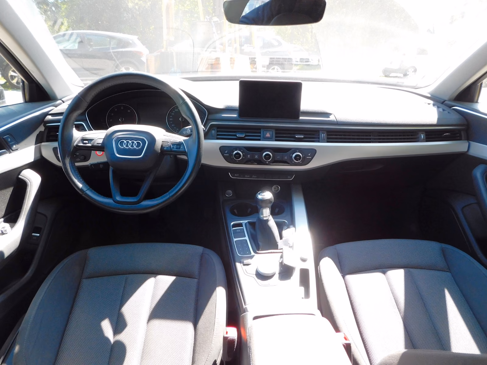 Audi A4 Avant 40 TFSI basis